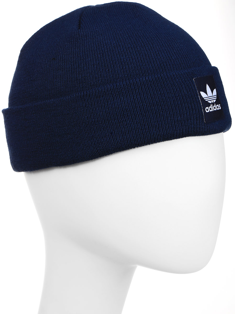 Шапка adidas Rib Logo Beanie, цвет: темно-синий. AY9073. Размер 48/50AY9073 Шапка adidas Rib Logo Beanie, цвет: темно-синий. AY9073. Размер 48/50AY9073Шапка Adidas Rib Logo Beanie - классическая шапка-бини, связанная из мягкой меланжевой пряжи. Три полоски украшают внутреннюю сторону подвернутого манжета. Атласная нашивка с Трилистником на отвороте.