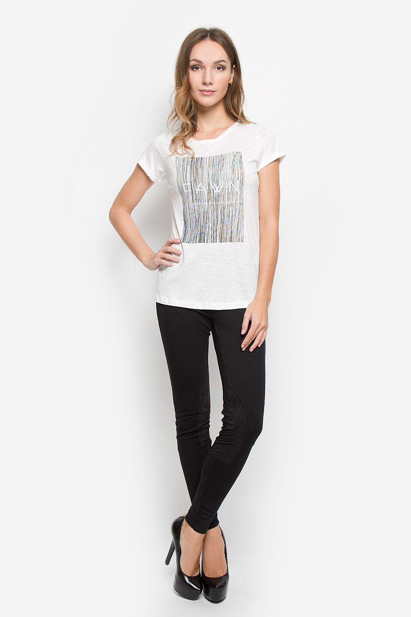 Футболка женская Broadway Ebony, цвет: белый. 10156655. Размер XS (42)10156655_01B Футболка женская Broadway Ebony, цвет: белый. 10156655. Размер XS (42)10156655_01BЖенская футболка Broadway Ebony выполнена из сочетания хлопка и вискозы. Материал изделия очень мягкий и приятный на ощупь. Модель не сковывает движения и обладает высокими дышащими свойствами.Футболка с круглым вырезом горловины и короткими рукавами оформлена спереди принтом с надписью. Рукава дополнены декоративными отворотами. Такая футболка станет стильным дополнением к вашему гардеробу!