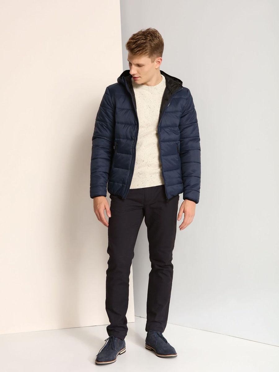 Куртка мужская Top Secret, цвет: темно-синий. SKU0703GR. Размер XXL (54)SKU0703GR Куртка мужская Top Secret, цвет: темно-синий. SKU0703GR. Размер XXL (54)SKU0703GRМужская куртка Top Secret выполнена из 100% полиамида. В качестве подкладки используется полиэстер. Модель с воротником-капюшоном и длинными рукавами застегивается на застежку-молнию. Капюшон выполнен с защитной планкой. Спереди расположено два прорезных кармана на застежках-молниях.