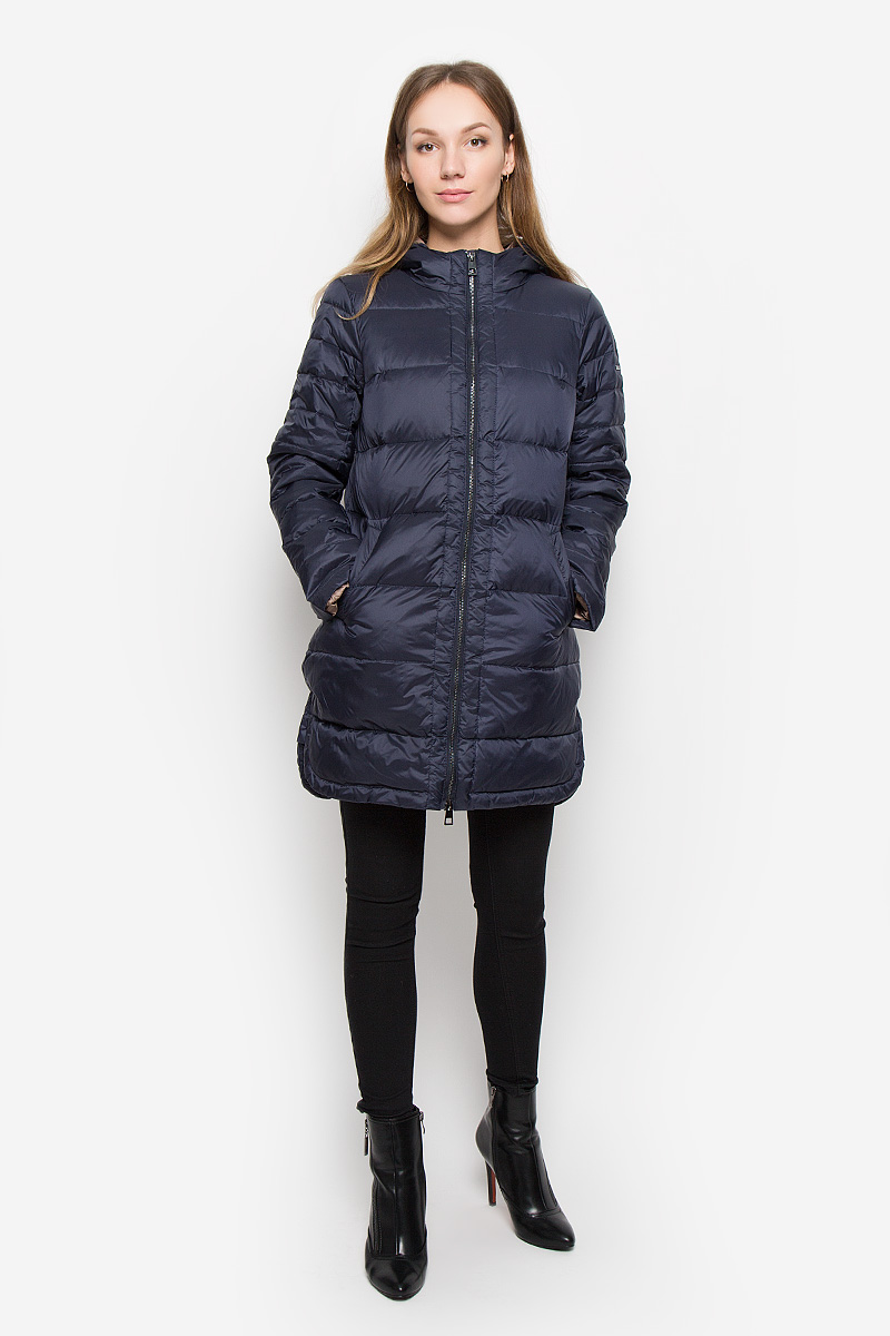 Пуховик женский Baon, цвет: темно-синий. B006583. Размер XL (50)B006583_DARK NAVY Пуховик женский Baon, цвет: темно-синий. B006583. Размер XL (50)B006583_DARK NAVYУдлиненный женский пуховик Baon с длинными рукавами и несъемным капюшоном выполнен из прочного полиамида. Наполнитель - натуральный пух и перо.Модель застегивается на застежку-молнию спереди. Изделие дополнено двумя втачными карманами на кнопках. Пуховик оформлен стеганым узором.