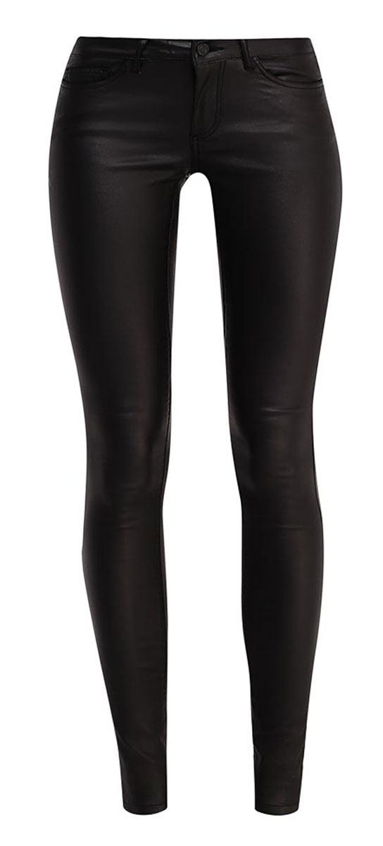 Брюки женские Vero Moda Noisy May Eve, цвет: черный. 10160750. Размер M-34 (44-34)10160750_Black Брюки женские Vero Moda Noisy May Eve, цвет: черный. 10160750. Размер M-34 (44-34)10160750_BlackСтильные женские брюки Vero Moda Noisy May Eve изготовлены из вискозы с добавлением нейлона и эластана.Модель заниженной посадки и зауженного кроя с ширинкой и с пуговицей в поясе. Брюки дополнены двумя втачными карманами и скрытым кармашком спереди и двумя накладными карманами сзади. На поясе имеются шлевки для ремня.