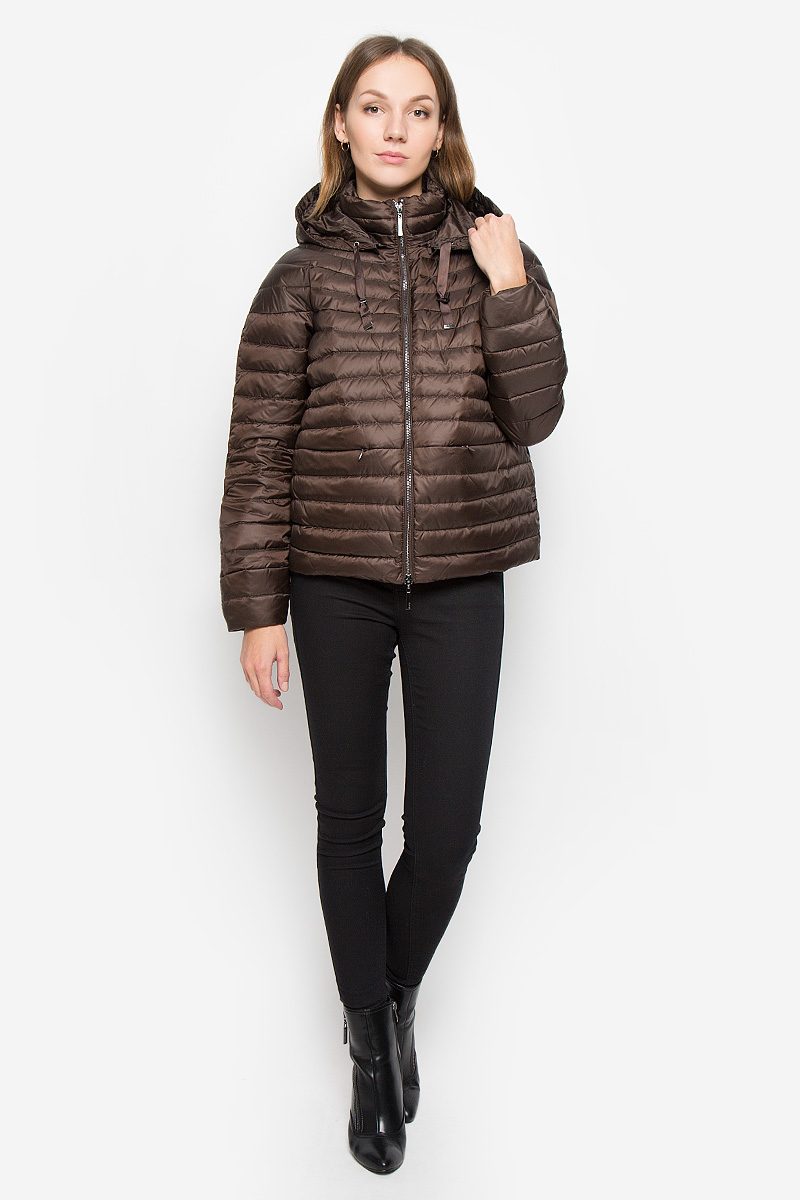 Пуховик женский Baon, цвет: темно-коричневый. B016510. Размер XL (50)B016510_Dark Brown Пуховик женский Baon, цвет: темно-коричневый. B016510. Размер XL (50)B016510_Dark BrownЖенский пуховик Baon изготовлен из водоотталкивающей и ветрозащитной ткани. В качестве утеплителя используются пух и перо. Куртка с воротником-стойкой и съемным капюшоном застегивается на молнию с внутренней ветрозащитной планкой. Капюшон, дополненный по краю тесьмой со стопперами, пристегивается к куртке при помощи молнии. Спереди расположены два прорезных кармана на молниях.