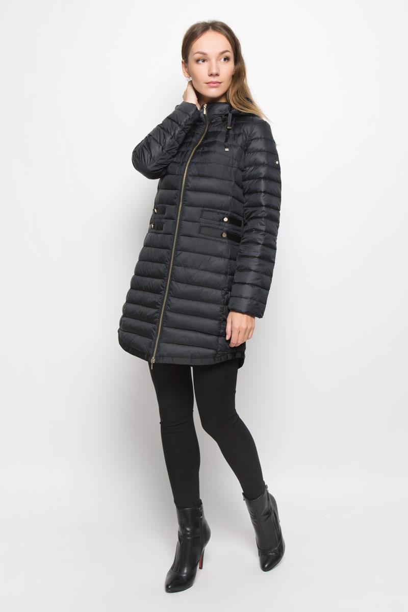Пуховик женский Baon, цвет: черный. B016515. Размер XS (42)B016515_BLACK Пуховик женский Baon, цвет: черный. B016515. Размер XS (42)B016515_BLACKЖенский пуховик Baon с длинными рукавами, воротником-стойкой и съемным капюшоном на застежке-молнии выполнен из прочного полиэстера. Наполнитель - натуральный пух и перо. Объем капюшона регулируется при помощи шнурка-кулиски. Модель застегивается на застежку-молнию спереди. Изделие дополнено четырьмя втачными карманами на кнопках спереди.