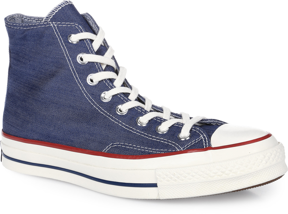 Кеды мужские Converse Chuck Taylor All Star 70, цвет: синий. 153830. Размер 7 (40)153830 Кеды мужские Converse Chuck Taylor All Star 70, цвет: синий. 153830. Размер 7 (40)153830Кеды мужские Converse Chuck Taylor All Star 70 выполнены из текстиля и оформлены фирменной нашивкой. Внутренняя боковая дополнена люверсами. На ноге модель фиксируется с помощью шнурков. Внутренняя поверхность и стелька выполнены из сетчатого текстиля, комфортного при движении. Подошва выполнена из высококачественной резины и дополнена протектором, который гарантирует отличное сцепление с любой поверхностью.