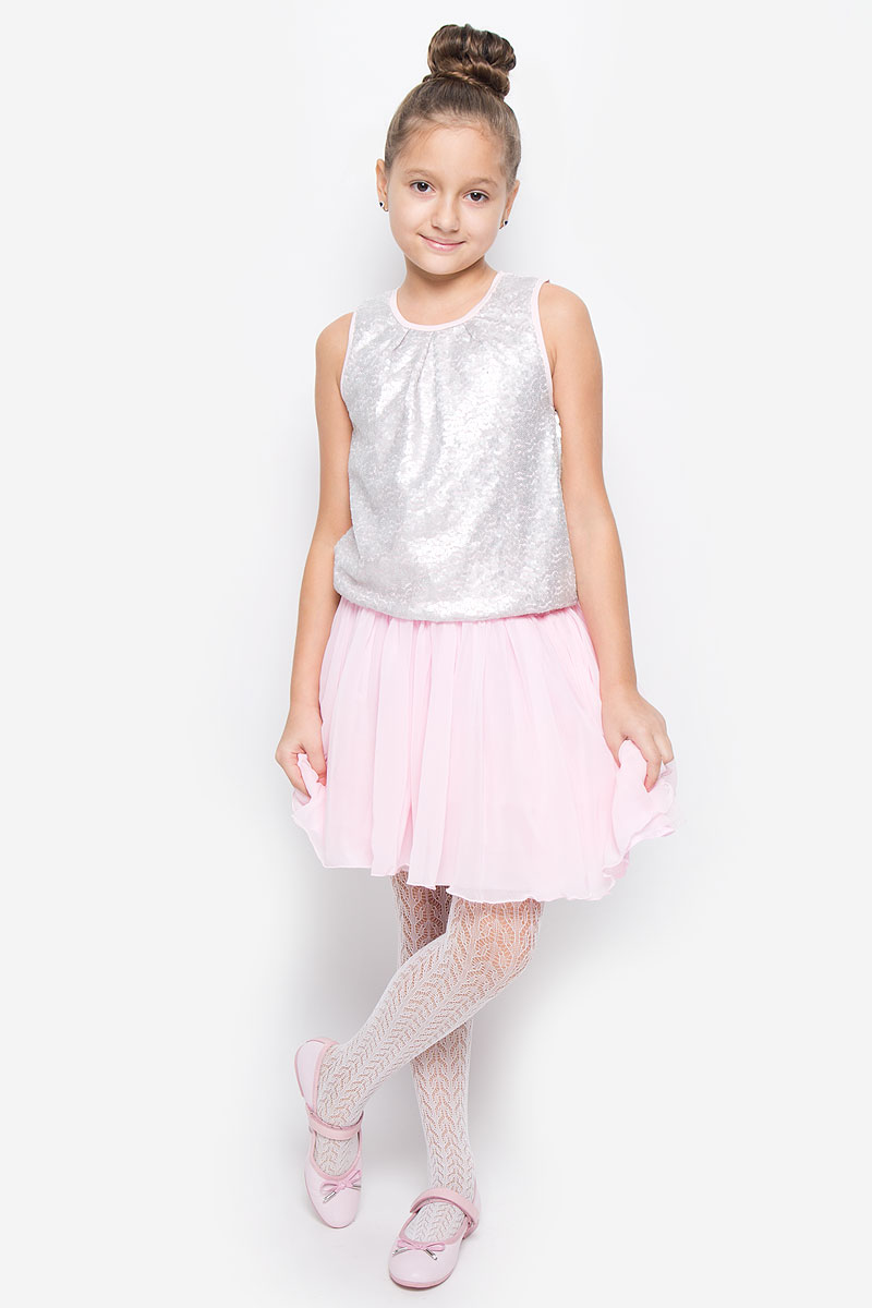 Майка для девочки Button Blue, цвет: розовый. 216BBGP12021200. Размер 158, 13 лет216BBGP12021200 Майка для девочки Button Blue, цвет: розовый. 216BBGP12021200. Размер 158, 13 лет216BBGP12021200Майка для девочки Button Blue выполнена из эластичного хлопка и украшена сеткой из полиэстера спереди, которая декорирована множеством блестящих пайеток. Майка на широких нерегулируемых бретельках с круглым вырезом горловины украшена небольшим вырезом на спинке и дополнена декоративными складками спереди. Низ майки дополнен широкой эластичной резинкой.