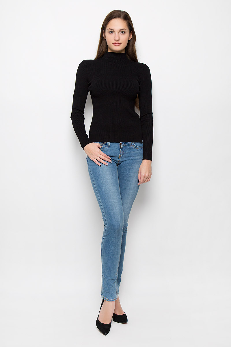 Водолазка женская Vero Moda, цвет: черный. 10159357. Размер L (46)10159357_Black Водолазка женская Vero Moda, цвет: черный. 10159357. Размер L (46)10159357_BlackМодная женская водолазка Vero Moda, изготовленная из вискозы с добавлением нейлона, приятная на ощупь, не сковывает движений и обеспечивает комфорт. Модель с воротником-стойкой и длинными рукавами выполнена в лаконичном стиле. Нижняя часть модели по боковым швам дополнена небольшими разрезами.