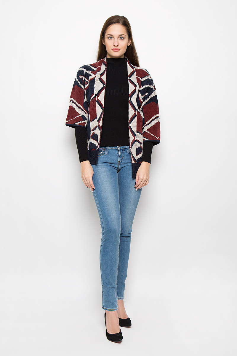 Кардиган женский Vero Moda, цвет: темно-синий, бордовый, светло-бежевый. 10161475. Размер M (44)10161475_Moonbeam Кардиган женский Vero Moda, цвет: темно-синий, бордовый, светло-бежевый. 10161475. Размер M (44)10161475_MoonbeamСтильный женский кардиган Vero Moda, выполненный из акрила с добавлением шерсти, подчеркнет ваш уникальный стиль и поможет создать оригинальный женственный образ.Модель с рукавами 3/4 оформлена оригинальным принтом. Кардиган не имеет застежек, благодаря чему красиво и элегантно драпируется. Нижняя часть модели связана резинкой.