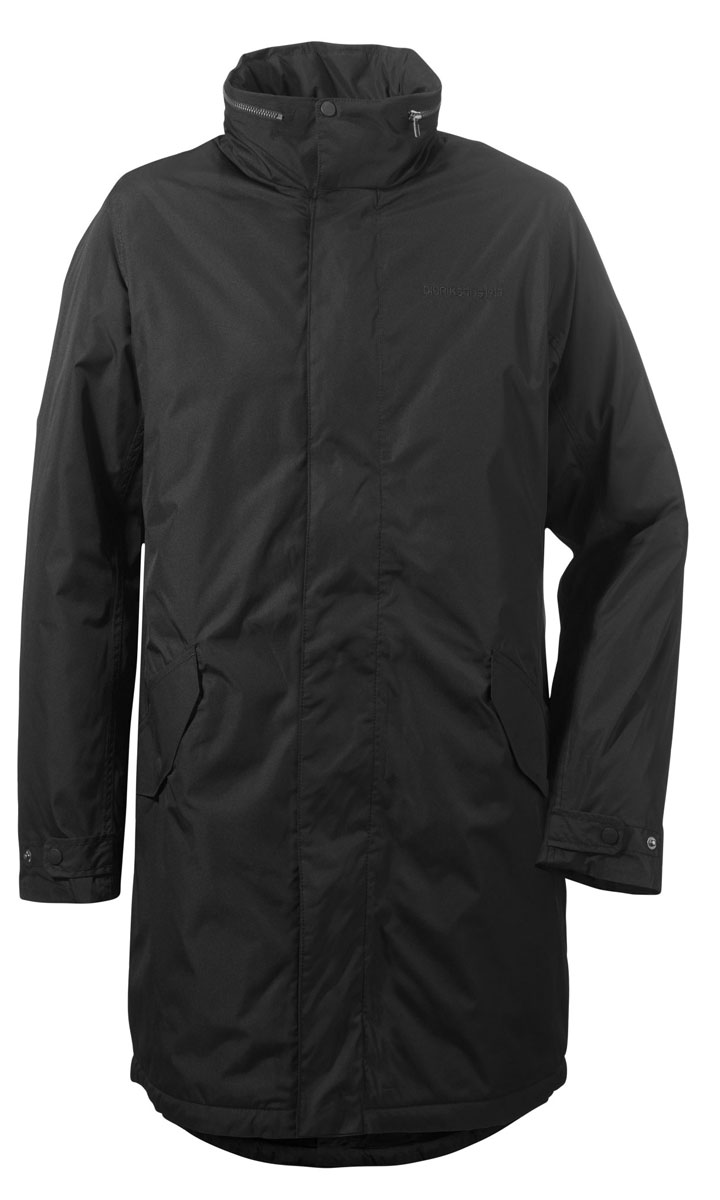Куртка мужская Didriksons1913 Cole, цвет: черный. 500977_060. Размер M (48)500977_060 Куртка мужская Didriksons1913 Cole, цвет: черный. 500977_060. Размер M (48)500977_060Модная мужская куртка Didriksons1913 Cole изготовлена из ветронепроницаемой дышащей ткани - высококачественного материала с утеплителем из 100% полиэстера (240 г/м2). Технология Storm System обеспечивает 100% водонепроницаемость и защиту от любых погодных условий. Швы проклеены. Подкладка выполнена из полиамида.Модель с воротником-стойкой и потайным капюшоном застегивается на молнию и дополнительно на двойной ветрозащитный клапан с кнопками. Капюшон достается из воротника, с помощью застежки-молнии и регулируется при помощи резинки со стоппером. Спереди изделие дополнено двумя прорезными карманами, закрывающимися на клапаны с кнопками, с внутренней стороны - одним врезным карманом на молнии с отверстием для наушников. Ширина рукавов регулируются с помощью хлястиков с кнопками.
