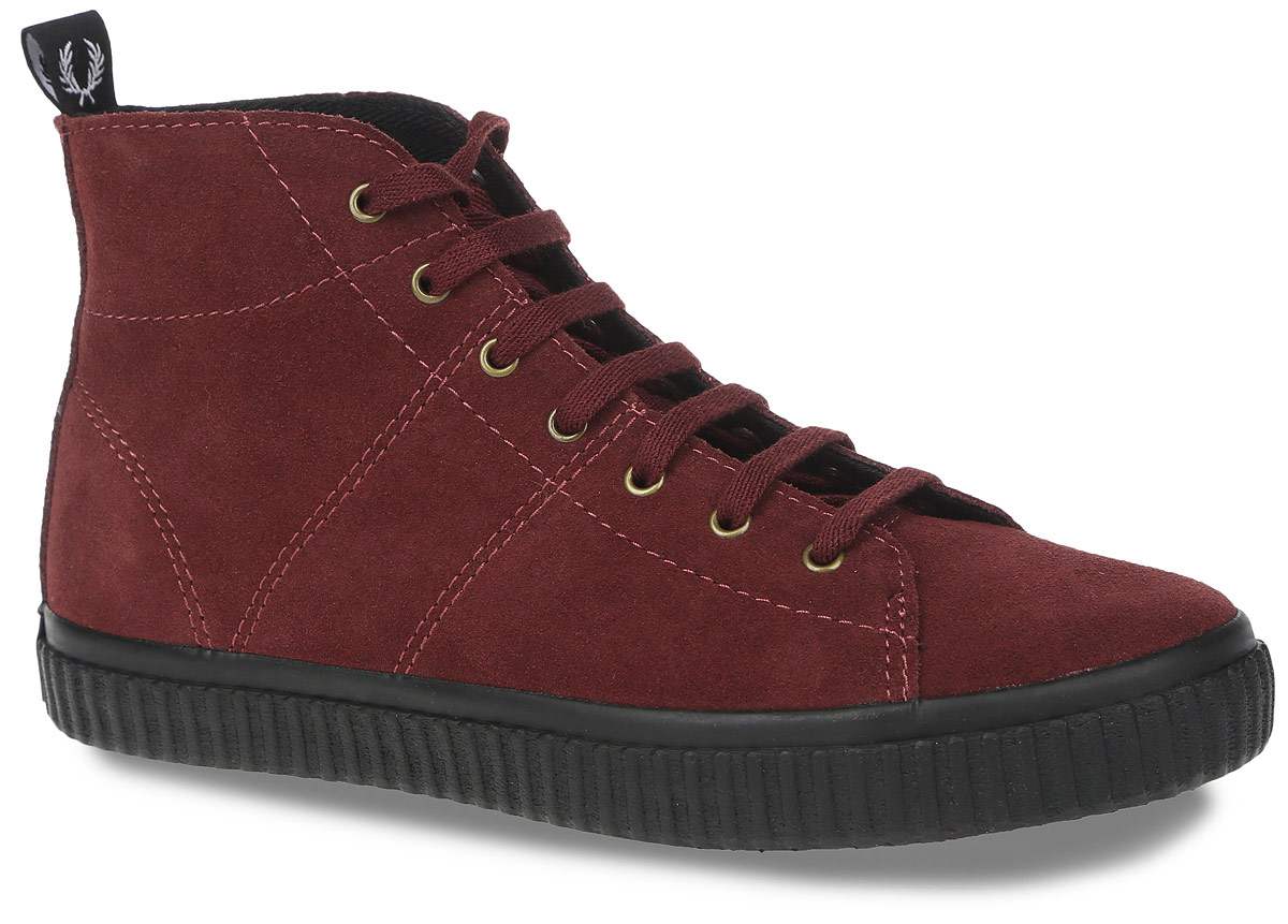 Кеды женские Fred Perry Ellesmere Mid Suede, цвет: бургунди. B9108W-B48. Размер 5 (37)B9108W-B48 Кеды женские Fred Perry Ellesmere Mid Suede, цвет: бургунди. B9108W-B48. Размер 5 (37)B9108W-B48Женские кеды Ellesmere Mid Suede от Fred Perry выполнены из высококачественной натуральной замши. Задник декорирован фирменным логотипом бренда. Модель на классической шнуровке. Подкладка и стелька изготовлены из текстиля. Подошва из прочной резины оснащена рифлением.