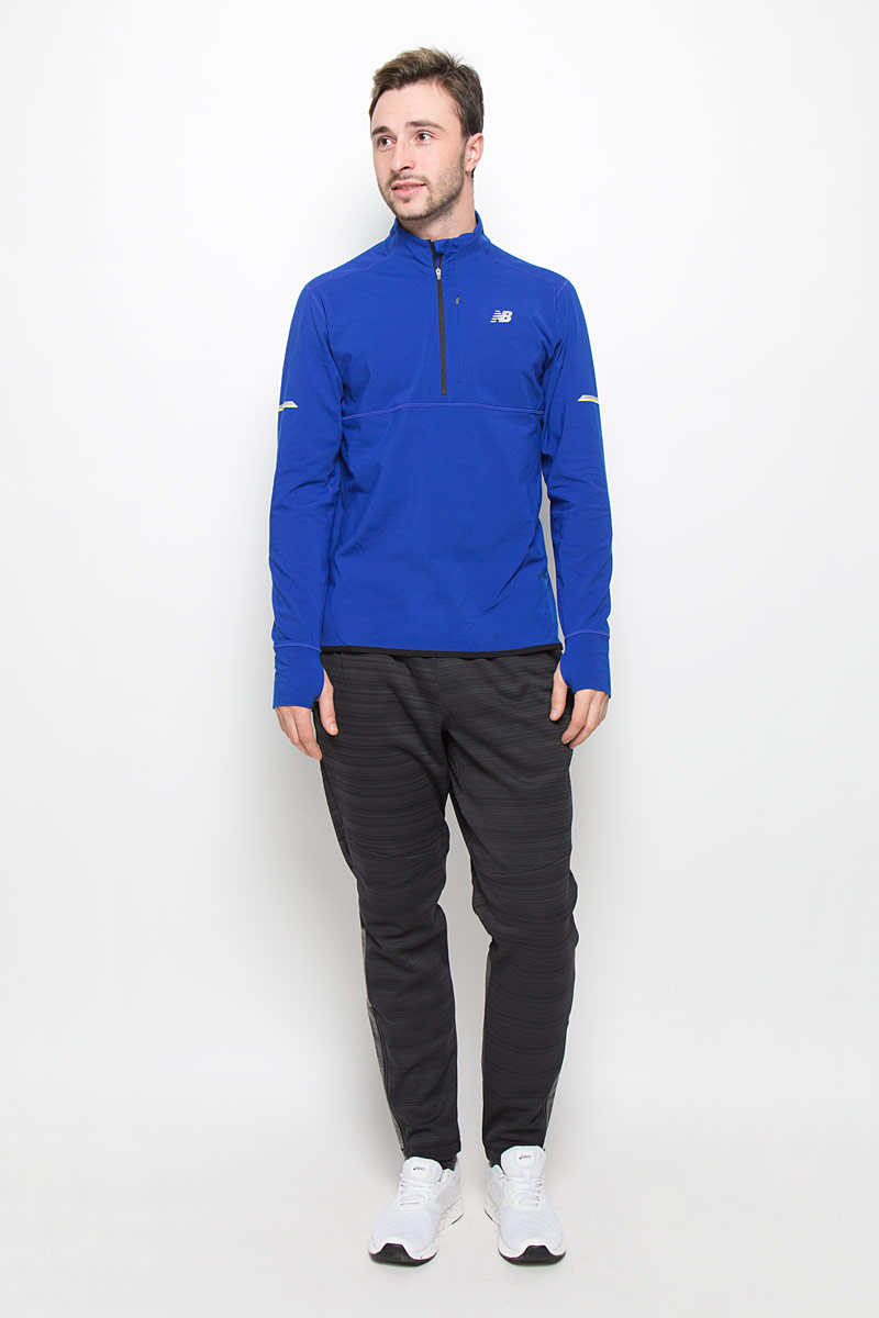 Лонгслив для бега мужской New Balance, цвет: синий. MT63220/MIB. Размер XL (50/52)MT63220/MIB Лонгслив для бега мужской New Balance, цвет: синий. MT63220/MIB. Размер XL (50/52)MT63220/MIBМужской лонгслив для бега New Balance с длинными рукавами и воротником-стойкой на застежке-молнии выполнен из эластичного полиэстера. Лонгслив дополнен втачным карманом на застежке-молнии на груди. Плоские швы исключают риск натирания. Изделие оформлено светоотражающими полосками.