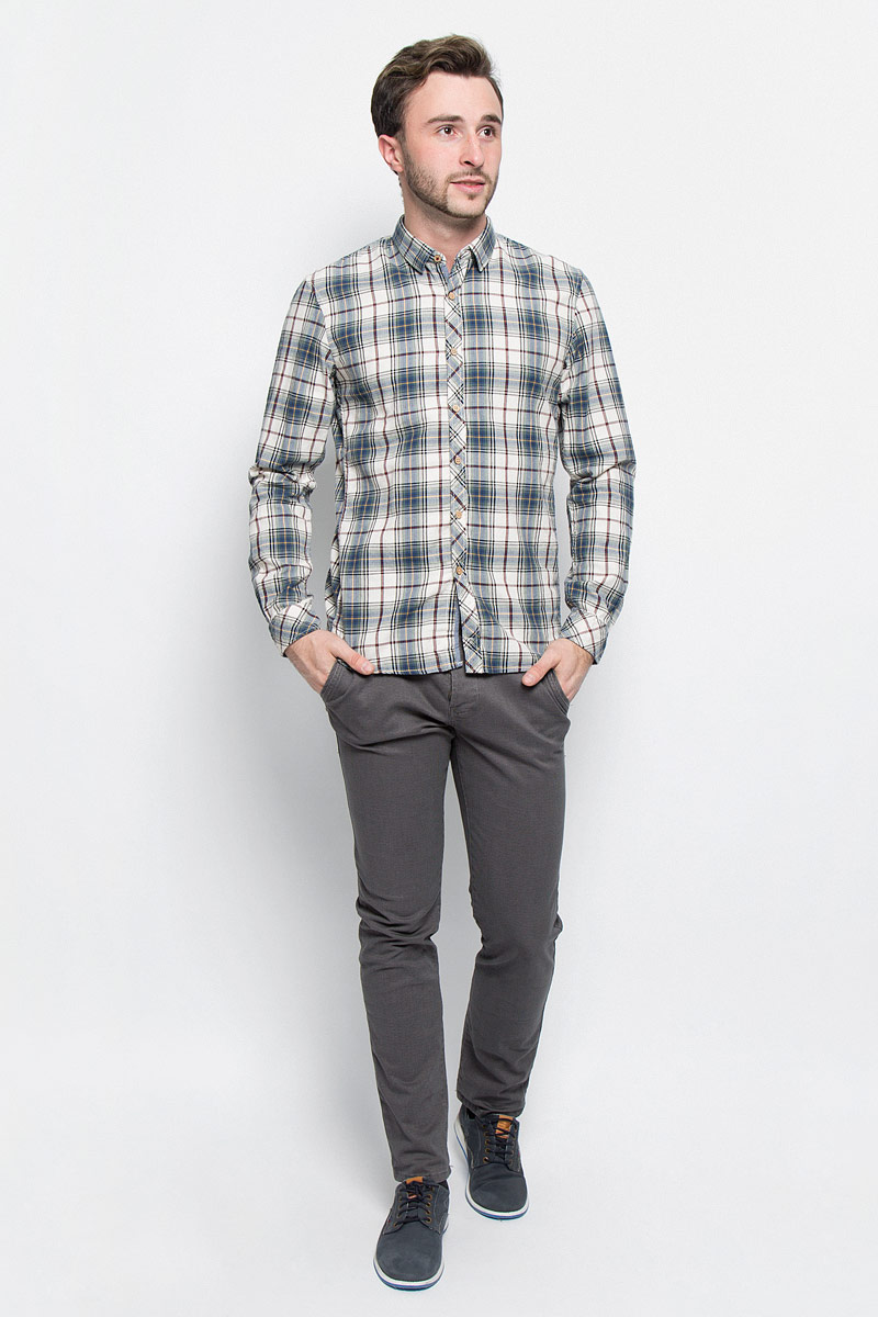 Рубашка мужская Tom Tailor Denim, цвет: зеленый, молочный, черный. 2032524.62.12_7648. Размер M (48)2032524.62.12_7648 Рубашка мужская Tom Tailor Denim, цвет: зеленый, молочный, черный. 2032524.62.12_7648. Размер M (48)2032524.62.12_7648Мужская рубашка Tom Tailor Denim выполнена из натурального хлопка. Модель приталенного кроя с длинными рукавами и отложным воротником застегивается на пуговицы по всей длине. Рубашка оформлена оригинальным принтом. Манжеты рукавов оснащены застежками-пуговицами.