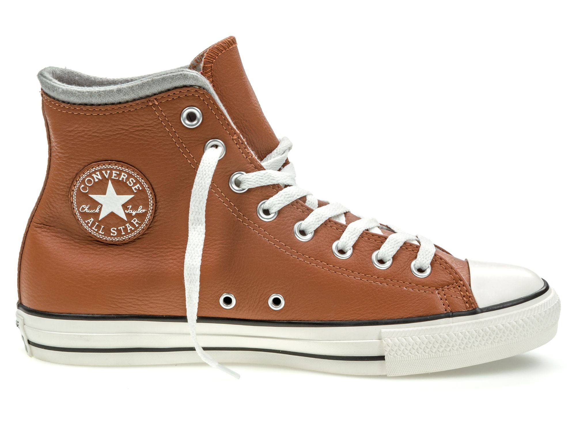 Кеды Converse Chuck Taylor All Star, цвет: коричневый. 153819. Размер 11 (45)153819 Кеды Converse Chuck Taylor All Star, цвет: коричневый. 153819. Размер 11 (45)153819Модные кеды Chuck Taylor All Star от Converse выполнены из натуральной кожи. Мыс модели защищен прорезиненной вставкой. Внутренняя поверхность и стелька из текстиля обеспечивают комфорт. Шнуровка надежно зафиксирует модель на ноге. Подошва дополнена рифлением.