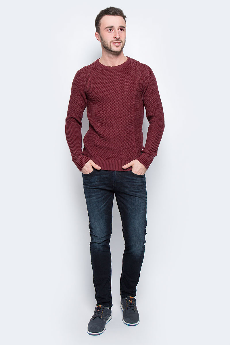 Джемпер мужской Tom Tailor Denim, цвет: бордовый. 3021812.00.12_4257. Размер M (48)3021812.00.12_4257 Джемпер мужской Tom Tailor Denim, цвет: бордовый. 3021812.00.12_4257. Размер M (48)3021812.00.12_4257Мужской джемпер Tom Tailor Denim выполнен из хлопка и полиакрила. Модель с круглым вырезом горловины и длинными рукавами-реглан. Вырез горловины, низ рукавов и низ изделия связаны резинкой. Изделие оформлено фирменной нашивкой.