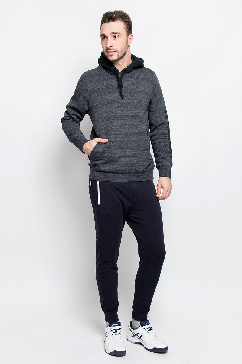 Толстовка мужская Reebok F Oth Fl Blocked Ho Dghcoa, цвет: темно-серый. AY0729. Размер S (44/46)AY0729 Толстовка мужская Reebok F Oth Fl Blocked Ho Dghcoa, цвет: темно-серый. AY0729. Размер S (44/46)AY0729Мужская толстовка Reebok F Oth Fl Blocked Ho Dghcoa выполнена из хлопка с добавлением полиэфира. Модель капюшоном и длинными рукавами. Край капюшона дополнен шнурком-кулиской. Низ изделия и низ рукавов обработан эластичными манжетами. Спереди предусмотрено два прорезных кармана на застежках-молниях. Модель оформлена надписью Reebok Classic расположенной на левом рукаве.