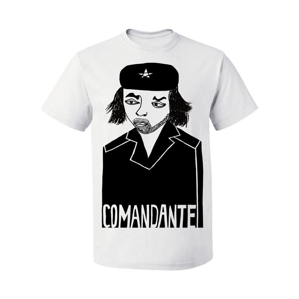 Футболка Наивно? Очень Comandante, цвет: белый. 001079. Размер S (46)Comandante Футболка Наивно? Очень Comandante, цвет: белый. 001079. Размер S (46)ComandanteФутболка от бренда Наивно? Очень Comandante выполнена из натурального хлопка. Модель с короткими рукавами и круглым вырезом горловины оформлена художественной цифровой печатью с изображением Че Гевары и надписью Comandante.Рисунок Романа Горшенина.