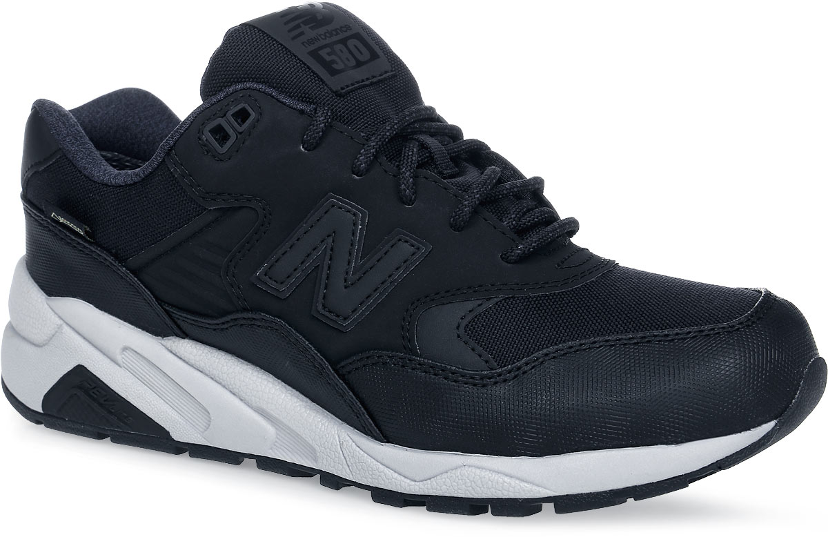 Кроссовки мужские New Balance 580, цвет: черный. MRT580XB/D. Размер 8 (41,5)MRT580XB/D Кроссовки мужские New Balance 580, цвет: черный. MRT580XB/D. Размер 8 (41,5)MRT580XB/DМужские кроссовки 580 от New Balance выполнены из искусственной кожи и текстиля. Водонепроницаемая технология Gore-tex защитит вас от непогоды. Модель на классической шнуровке. Подкладка и стелька изготовлены из текстиля. Резиновая подошва оснащена рифлением.