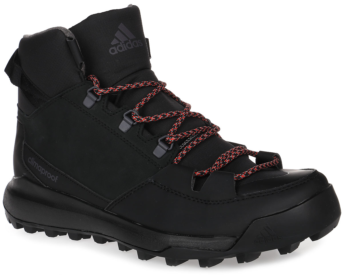 Ботинки мужские adidas CW Winterpitch Mid, цвет: черный. AQ6571. Размер 13,5 (48)AQ6571 Ботинки мужские adidas CW Winterpitch Mid, цвет: черный. AQ6571. Размер 13,5 (48)AQ6571Мужские туристические ботинки CW Winterpitch Mid от adidas с водонепроницаемой мембраной Climaproof защищают ноги от влаги в суровых условиях зимнего хайкинга и на городских улицах. Модель выполнена из натурального нубука в средней части стопы со вставками из износостойких искусственных материалов и материала Ripstop для дополнительной защиты. Резиновая подошва Stealth обеспечивает непревзойденное сцепление на скользких поверхностях. На пятке расположен ремешок для удобства надевания и сниания. Классическая шнуровка надежно зафиксирует модель на ноге.