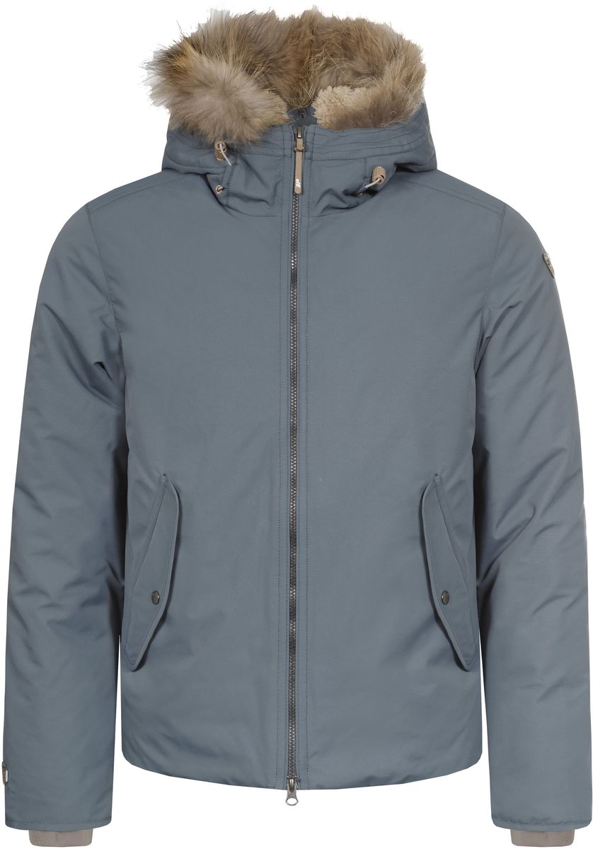 Куртка мужская Icepeak Tuck, цвет: серо-зеленый. 656053532IV. Размер M (50)656053532IV_569 Куртка мужская Icepeak Tuck, цвет: серо-зеленый. 656053532IV. Размер M (50)656053532IV_569Мужская куртка Icepeak Tuck выполнена из непромокаемой и непродуваемой ткани. Куртка с несъемным капюшоном застегивается на удобную застежку-молнию спереди. Капюшон дополнен шнурком-кулиской со стопперами. Рукава оснащены внутренними трикотажными манжетами. Спереди расположены два втачных кармана на застежках-молнияхклапанами на кнопках, изнутри - втачной карман на застежке-молнии и накладной карман-сетка.