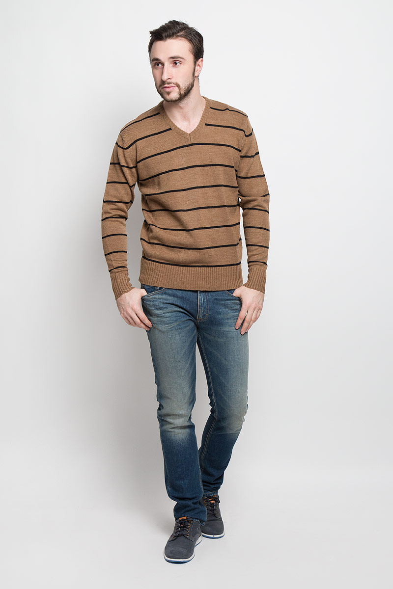 Джемпер мужской D&H Basic, цвет: коричневый, черный. А6000901. Размер XL (54)А6000901 Джемпер мужской D&H Basic, цвет: коричневый, черный. А6000901. Размер XL (54)А6000901Мужской джемпер D&H Basic с V-образным вырезом горловины и длинными рукавами изготовлен из высококачественной акриловой пряжи.Горловина, низ и манжеты джемпера связаны резинкой. Модель оформлена узором в виде контрастных полосок.