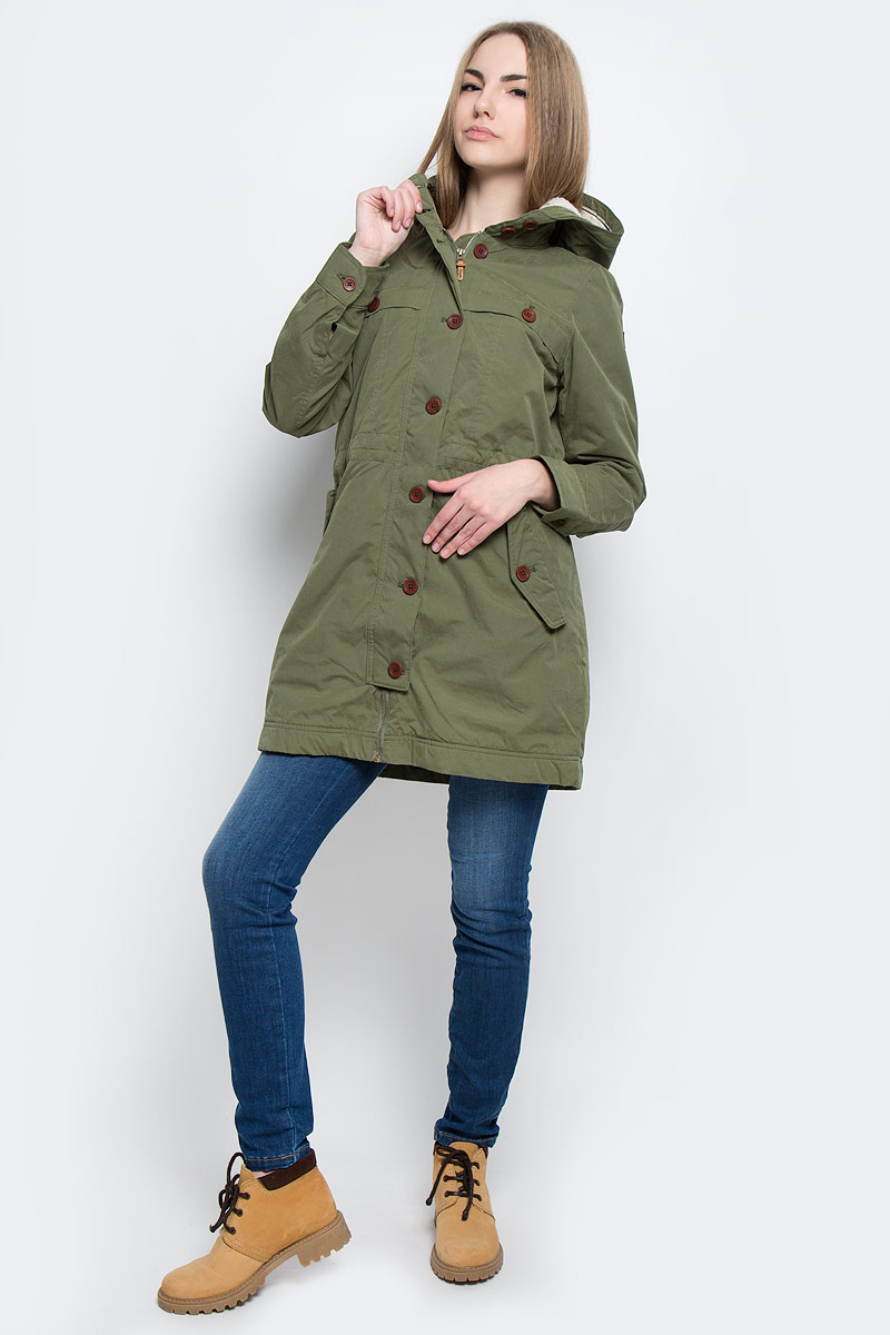 Парка женская Wrangler, цвет: зеленый. W4087YIFR. Размер L (48)W4087YIFR Парка женская Wrangler, цвет: зеленый. W4087YIFR. Размер L (48)W4087YIFRСтильная женская парка Wrangler изготовлена из полиэстера и хлопка с добавлением полиамида. В качестве утеплителя используется синтепон.Модель с несъемным капюшоном застегивается на застежку-молнию и дополнительно на ветрозащитный клапан с пуговицами. Спереди расположены два прорезных кармана с клапанами на пуговицах, на груди - два накладных кармана с клапанами на пуговицах, с внутренней стороны - прорезной карман с клапаном на кнопке.С внутренней стороны, на талии модель регулируется с помощью шнурка. Манжеты рукавов оснащены застежками-пуговицами.