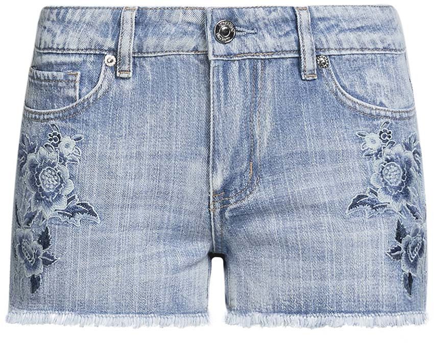 Шорты женские oodji Denim, цвет: голубой джинс. 12807077-1/46278/7000W. Размер 26 (42)12807077-1/46278/7000W Шорты женские oodji Denim, цвет: голубой джинс. 12807077-1/46278/7000W. Размер 26 (42)12807077-1/46278/7000WСтильные женские шорты oodji Denim изготовлены из 100% хлопка. Шорты застегиваются на металлическую пуговицу в поясе и ширинку на застежке-молнии. На поясе предусмотрены шлевки для ремня. Спереди расположены два прорезных кармана и один накладной кармашек, сзади - два накладных кармана. Лицевая сторона шорт дополнена цветочной вышивкой.