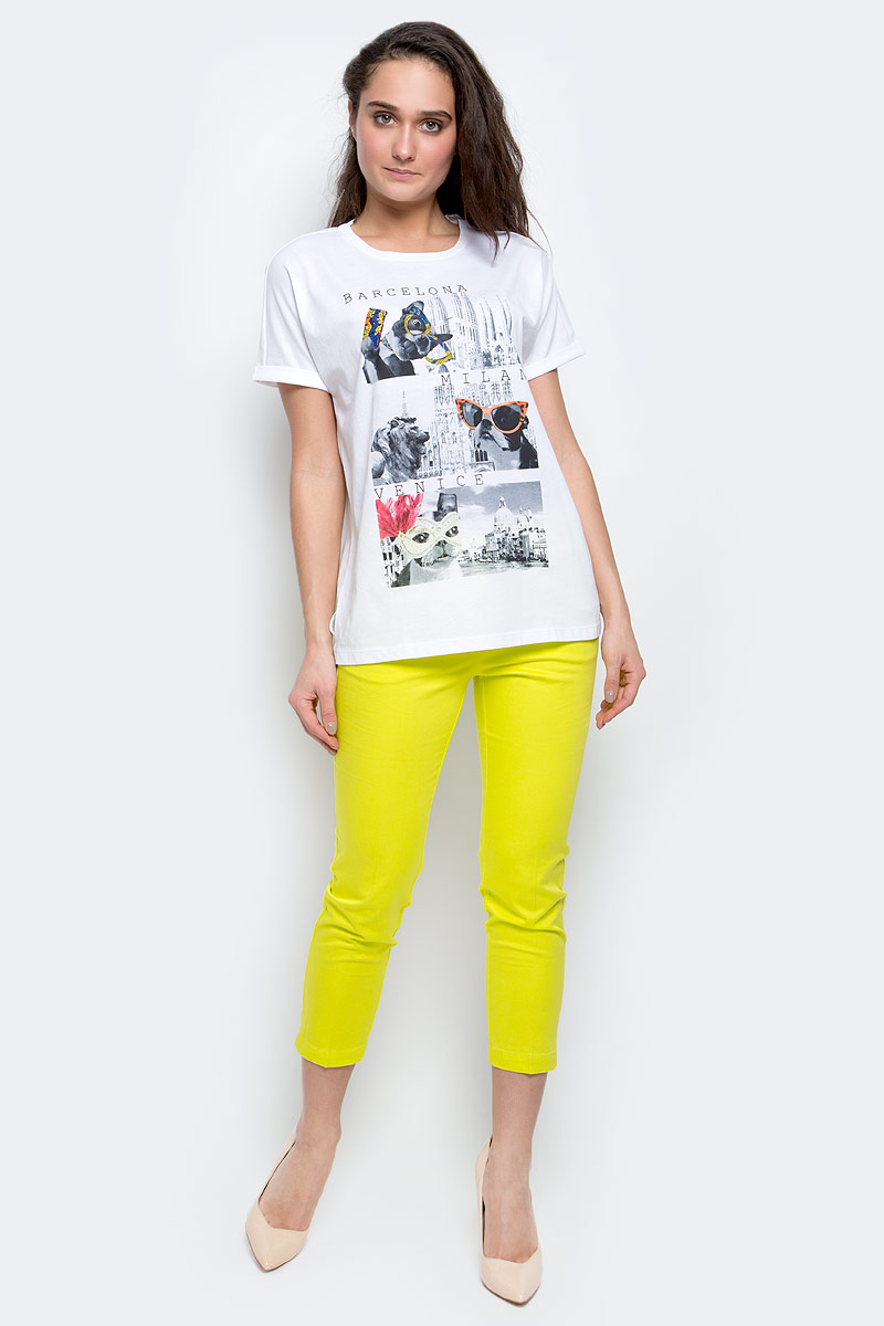 Футболка женская Sela Casual, цвет: белый. Ts-111/1235-7191. Размер XL (50)Ts-111/1235-7191 Футболка женская Sela Casual, цвет: белый. Ts-111/1235-7191. Размер XL (50)Ts-111/1235-7191Женская футболка Sela Casual выполнена из хлопка с добавлением полиэстера. Футболка с круглым вырезом горловины и короткими рукавами оформлена интересным принтом и надписями.