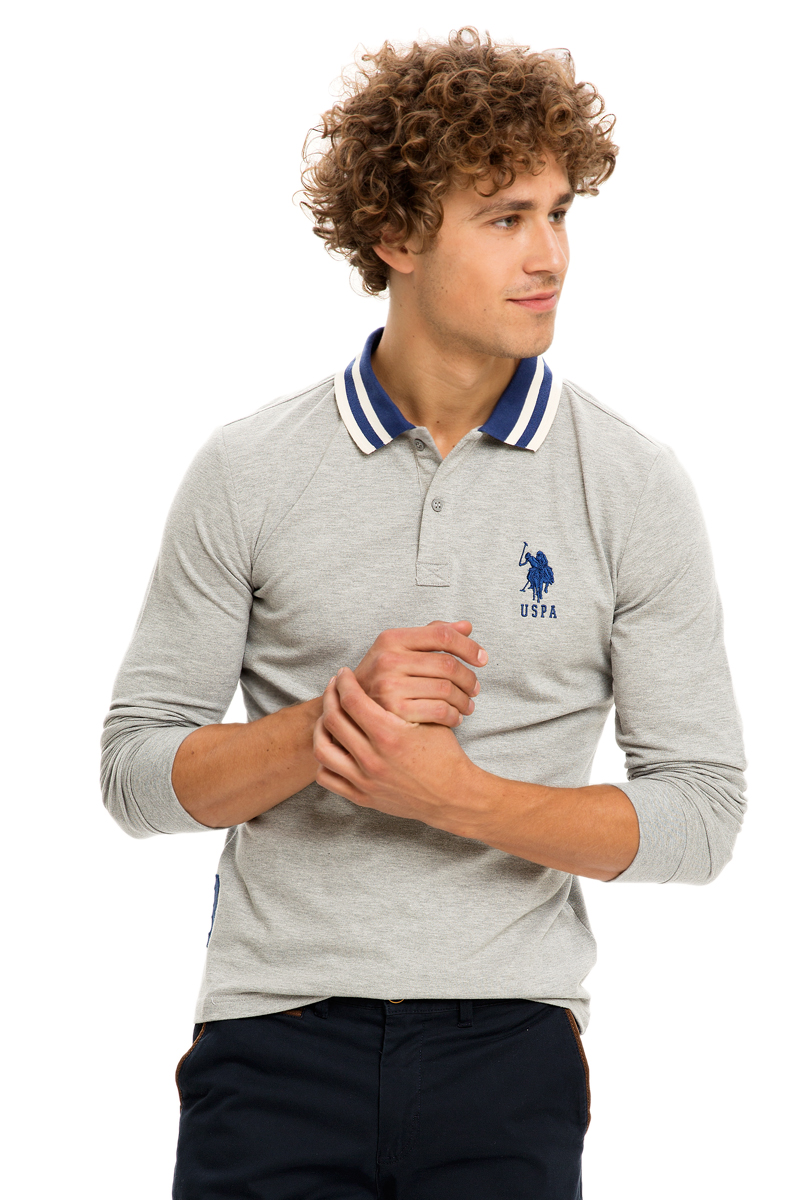 Поло с длинным рукавом мужское U.S. Polo Assn., цвет: серый. G081GL0820GSD01SK6_XX7518. Размер L (52)G081GL0820GSD01SK6_XX7518 Поло с длинным рукавом мужское U.S. Polo Assn., цвет: серый. G081GL0820GSD01SK6_XX7518. Размер L (52)G081GL0820GSD01SK6_XX7518Мужское поло с длинным рукавом и отложным воротником выполнено из эластичного хлопка. На груди модель застегивается на пуговицы.