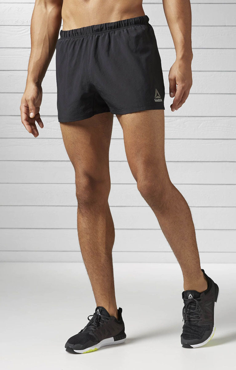 Шорты мужские Reebok Re 3 Inch Short, цвет: черный. BK7297. Размер L (52/54)BK7297 Шорты мужские Reebok Re 3 Inch Short, цвет: черный. BK7297. Размер L (52/54)BK7297Классические короткие шорты Reebok Re 3 Inch Short из полиэстера отличного качества. Идеально сидят, поскольку - разумный баланс: не слишком широкие, но и не узкие (если правильно подобран размер). Удобные внутренние укороченные сетчатые поддерживающие шортики с ластовицей. Для регулировки верхней части, можно воспользоваться шнурком. Для тех, кто приобретает шорты для тренировок: ткань выполнена по технология Speedwick, которая отводит излишки тепла и влаги при физической нагрузке.