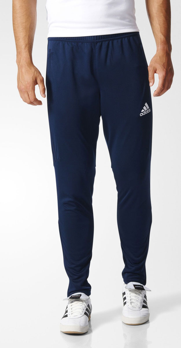 Брюки спортивные мужские adidas Tiro17 Trg Pnt, цвет: синий. BP9704. Размер L (52/54)BP9704 Брюки спортивные мужские adidas Tiro17 Trg Pnt, цвет: синий. BP9704. Размер L (52/54)BP9704Брюки спортивные мужские adidas Tiro17 Trg Pnt выполнены из 100% полиэстера. Технология climacool сохраняет приятные ощущения прохлады и свежести благодаря специальным сетчатым вставкам. Модель дополнена передними карманами и эластичным поясом на завязках .