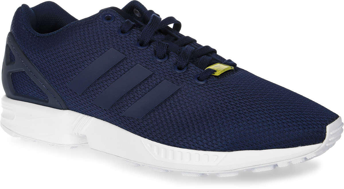 Кроссовки мужские adidas Originals Zx Flux, цвет: темно-синий. M19841. Размер 9 (42)M19841 Кроссовки мужские adidas Originals Zx Flux, цвет: темно-синий. M19841. Размер 9 (42)M19841Кроссовки adidas Zx Flux выполнены из текстиля и оформлены фирменными накладками из термополиуретана. Шнурки надежно зафиксируют модель на ноге. Внутренняя поверхность из сетчатого текстиля комфортна при движении. Стелька выполнена из легкого ЭВА-материала с поверхностью из текстиля. Подошва изготовлена из высококачественной резины и дополнена протектором. В комплект входят дополнительные шнурки.