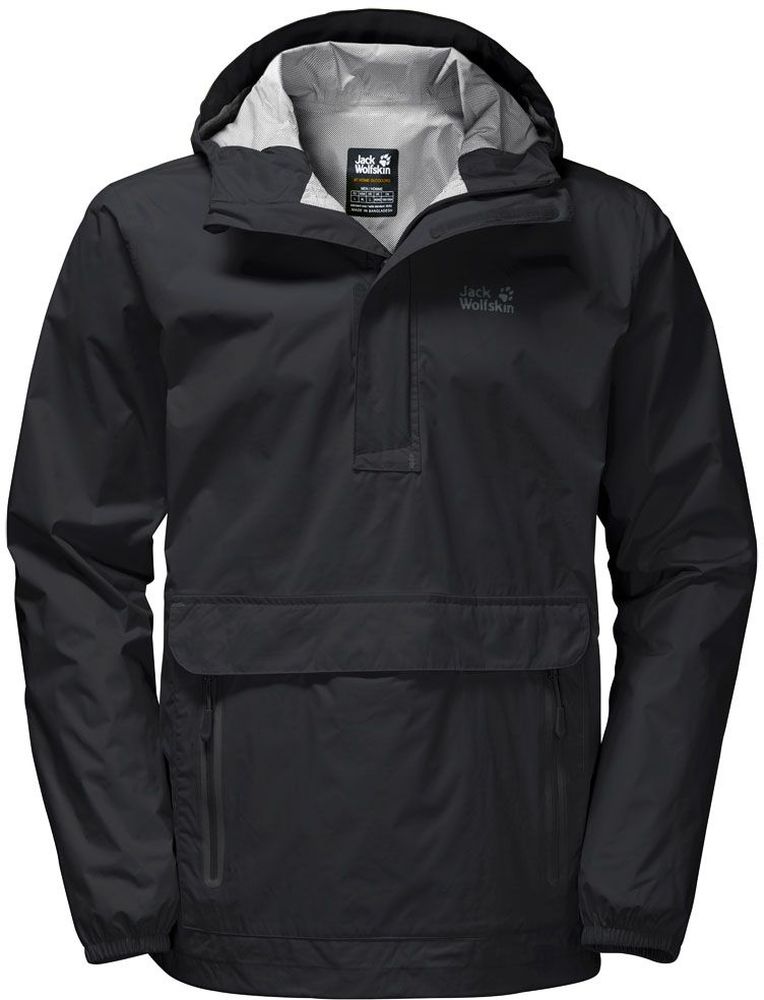 Куртка мужская Jack Wolfskin Cloudburst Smock M, цвет: черный. 1109181-6000. Размер M (46)1109181-6000 Куртка мужская Jack Wolfskin Cloudburst Smock M, цвет: черный. 1109181-6000. Размер M (46)1109181-6000Куртка-анорак Cloudburst Smock изготовлена из 100% полиамида. Ткань легкая, дышащая, водонепроницаемая и непродуваемая. Модель имеет длинные стандартные рукава с манжетами на резинке, капюшон с регулировкой объема и воротник на молнии. Спереди расположен большой карман с клапаном, в котором удобно хранить карты, GPS и другие необходимые в походе вещи, а также два кармана на молнии. Такая куртка идеальна для небольших походов в лесу или в горах. Если вдруг вас застанет дождь, то не переживайте - куртка не даст вам промокнуть, и вы с комфортом доберетесь до места назначения. Модель компактно складывается и не занимает много места в рюкзаке.