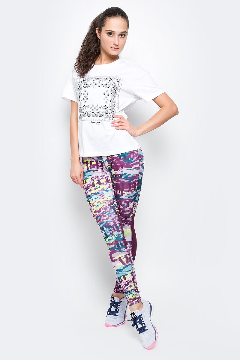 Футболка женская Reebok Gr Havana Tee, цвет: белый, черный. BK2816. Размер S (42/44)BK2816 Футболка женская Reebok Gr Havana Tee, цвет: белый, черный. BK2816. Размер S (42/44)BK2816Футболка Gr Havana Tee от Reebok выполнена из одинарного хлопчатого джерси. У модели круглый ворот, короткие рукава и прямой подол. Спереди изделие оформлено узорчатым принтом.