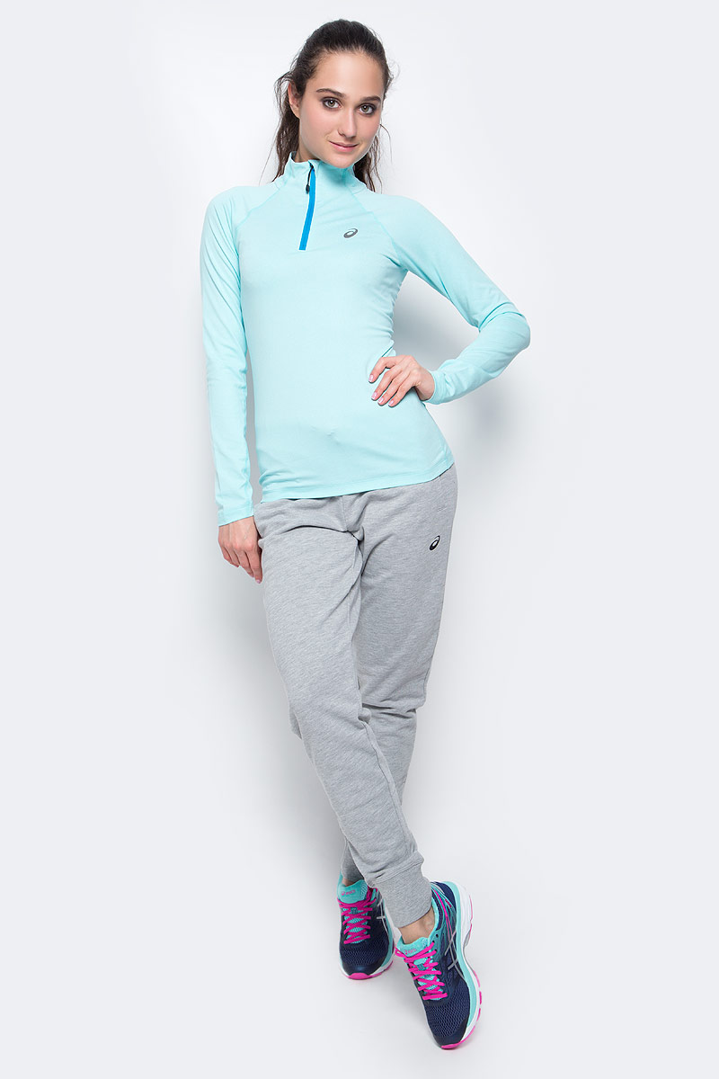 Лонгслив для бега женский Asics Ls 1/2 Zip Jersey, цвет: светло-голубой. 141647-8157. Размер S (42/44)141647-8157 Лонгслив для бега женский Asics Ls 1/2 Zip Jersey, цвет: светло-голубой. 141647-8157. Размер S (42/44)141647-8157Лонгслив для бега Asics Ls 1/2 Zip Jersey, выполненный из полиэстера и эластана, оформлен фирменной аппликацией и прострочкой. Модель с воротником-стойкой и длинным рукавом регланом застегивается с помощью молнии.