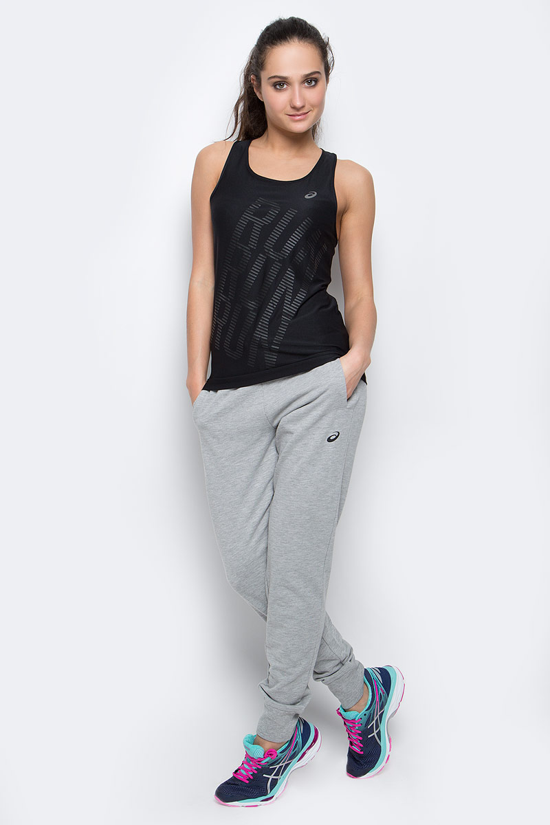 Майка для бега женская Asics Graphic Tank, цвет: черный. 141266-0904. Размер M (44/46)141266-0904 Майка для бега женская Asics Graphic Tank, цвет: черный. 141266-0904. Размер M (44/46)141266-0904Майка для бега от Asics выполнена из эластичного полиэстера.У модели круглый ворот. Изделие дополнено светоотражающими деталями. Технология Motion Dry позволяет выводить влагу, оставляя тело сухим и сохраняя его оптимальный температурный режим.