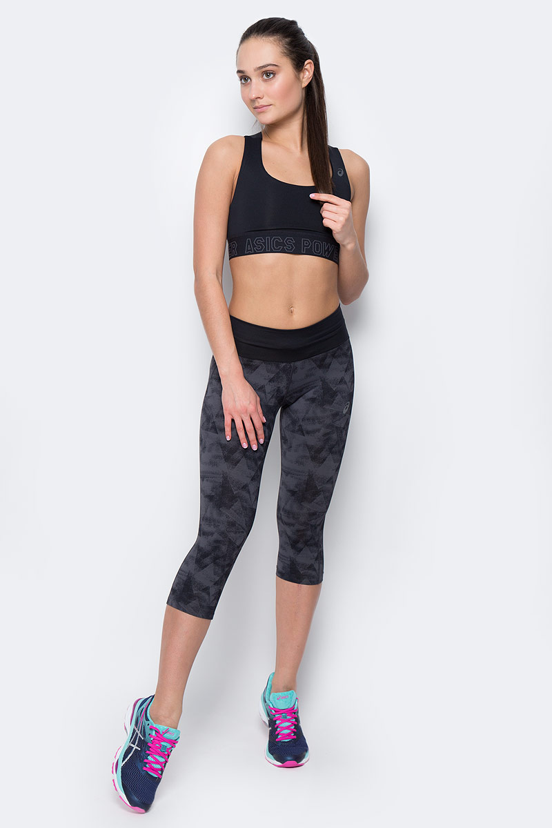 Топ-бра для фитнеса Asics Base Bra, цвет: черный. 143610-0904. Размер XS (40/42)143610-0904 Топ-бра для фитнеса Asics Base Bra, цвет: черный. 143610-0904. Размер XS (40/42)143610-0904Спортивный топ-бра для бега Asics Base Bra выполнен из высококачественного эластичного полиамида. Модель на бретелях имеет широкий эластичный пояс, который обеспечивает бережную поддержку. Бретельки и спинка-борцовка надежно фиксируют топ на плечах. Модель дополнена сетчатой вставкой из эластичного полиэстера на спинке, которая обеспечивает необходимую циркуляцию воздуха.