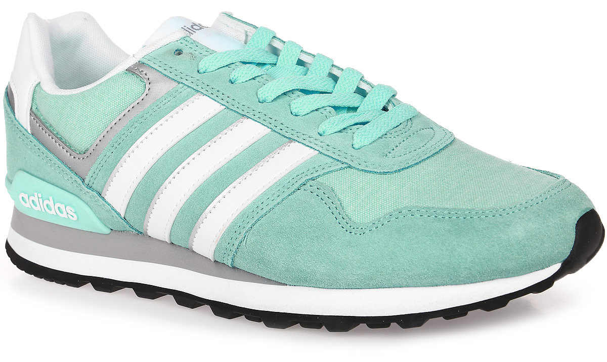 Кроссовки женские adidas Neo 10K, цвет: светло-бирюзовый. B74712. Размер 6,5 (38,5)B74712 Кроссовки женские adidas Neo 10K, цвет: светло-бирюзовый. B74712. Размер 6,5 (38,5)B74712Женские кроссовки adidas Neo 10K выполнены из натуральной замши, текстиля и искусственной кожи. Модель оформлена фирменными надписями и нашивками. Шнурки надежно зафиксируют модель на ноге. Внутренняя поверхность из сетчатого текстиля комфортна при движении. Стелька выполнена из легкого ЭВА-материала с поверхностью из текстиля. Подошва изготовлена из высококачественной резины и дополнена протектором.