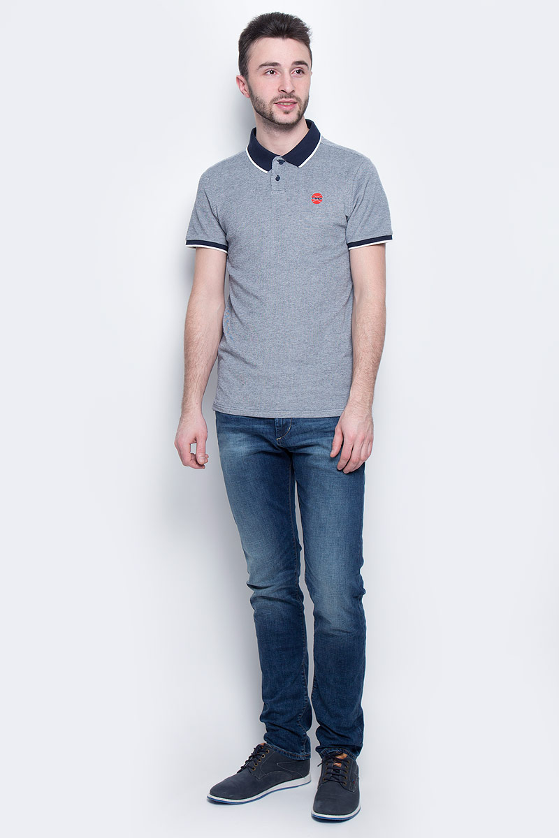 Поло мужское Tom Tailor Denim, цвет: темно-синий, белый. 1531044.00.12_6740. Размер L (50)1531044.00.12_6740 Поло мужское Tom Tailor Denim, цвет: темно-синий, белый. 1531044.00.12_6740. Размер L (50)1531044.00.12_6740Мужское поло Tom Tailor Denim изготовлено из натурального хлопка. Модель с короткими рукавами и отложным воротником застегивается на пластиковые пуговицы на груди. Спереди поло оформлено небольшой вышивкой в виде баскетбольного мяча.