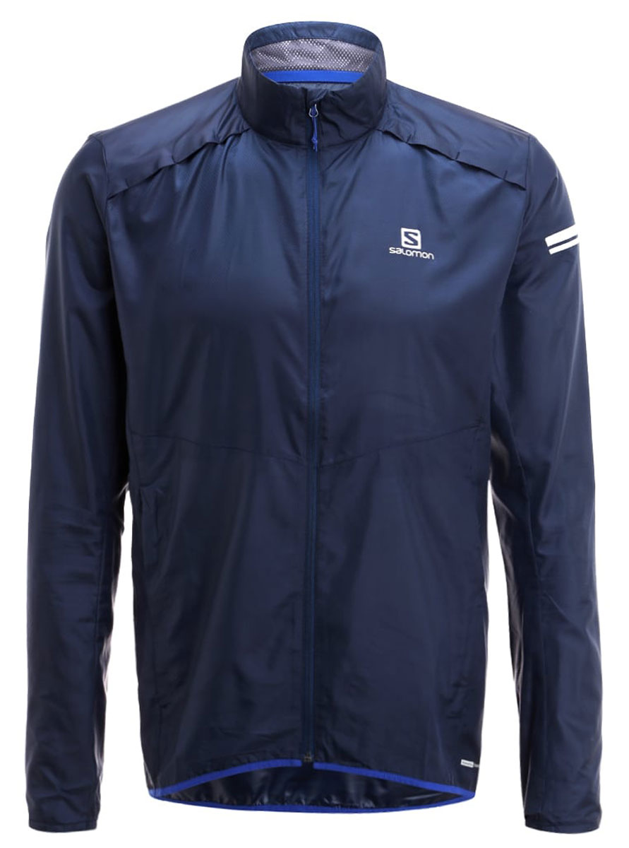 Ветровка для бега мужская Salomon Agile Jacket, цвет: синий. L39268800. Размер M (48/50)L39268800 Ветровка для бега мужская Salomon Agile Jacket, цвет: синий. L39268800. Размер M (48/50)L39268800Легкая куртка Agile Jacket стильно выглядит и защищает от ветра. Модель с длинными рукавами и воротником-стойкой застегивается на молнию.