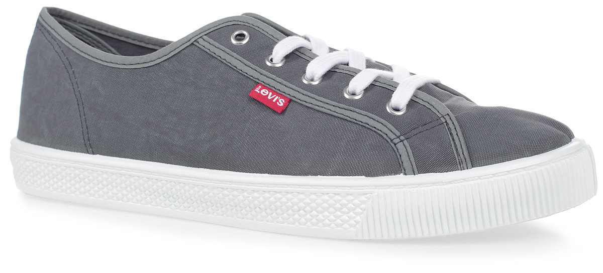 Кеды мужские Levis, цвет: темно-серый. 225832/733-54. Размер 43225832/733-54 Кеды мужские Levis, цвет: темно-серый. 225832/733-54. Размер 43225832/733-54Кеды Levis выполнены из высококачественного текстиля и оформлены фирменной нашивкой. На ноге модель фиксируется с помощью шнурков. Внутренняя поверхность и стелька выполнены из мягкого текстиля, комфортного при движении. Подошва изготовлена из резины и дополнена рельефным рисунком.