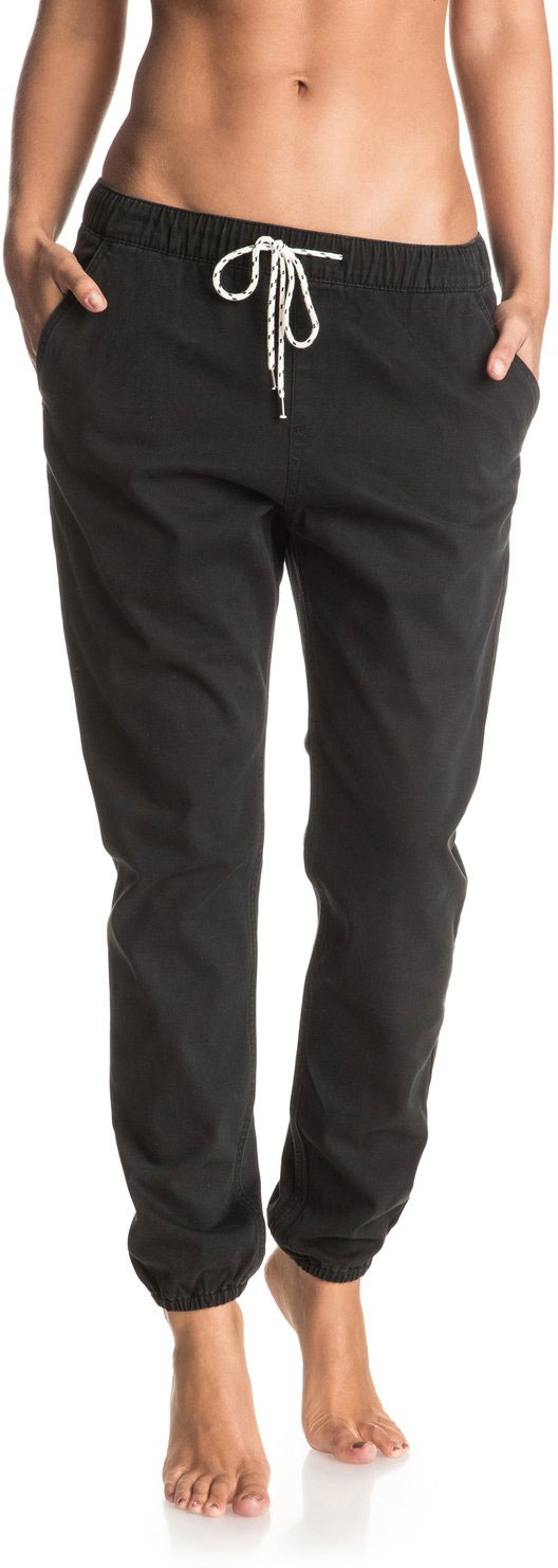 Брюки спортивные женские Roxy Easy Beachy, цвет: черный. ERJDP03137-KVJ0. Размер XS (40)ERJDP03137-KVJ0 Брюки спортивные женские Roxy Easy Beachy, цвет: черный. ERJDP03137-KVJ0. Размер XS (40)ERJDP03137-KVJ0Женские брюки Roxy Easy Beachy изготовлены из хлопка с добавлением эластана. Брюки чинос свободного кроя имеют эластичный пояс, который дополнительно регулируется с помощью затягивающегося шнурка. Спереди расположены два втачных кармана, сзади - два прорезных. Брюки украшены кожаной нашивкой.