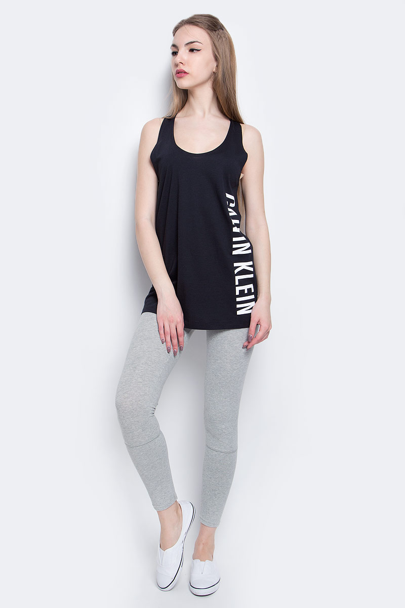 Майка женская Calvin Klein Underwear, цвет: черный. KW0KW00105_001. Размер XS (40)KW0KW00105_001 Майка женская Calvin Klein Underwear, цвет: черный. KW0KW00105_001. Размер XS (40)KW0KW00105_001Стильная майка Calvin Klein Underwear выполнена из сочетания натурального хлопка и модала.Модель со спинкой-борцовка и круглым вырезом горловины оформлена принтом в виде надписи логотипа бренда.