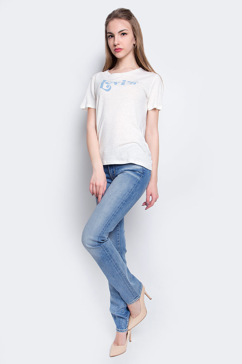 Футболка женская Levis®, цвет: молочный. 1736902600. Размер XS (40)1736902600 Футболка женская Levis®, цвет: молочный. 1736902600. Размер XS (40)1736902600Женская футболка Levis® изготовлена из высококачественного лиоцелла с добавлением льна. Модель с короткими рукавами и круглым вырезом горловины украшена принтом с логотипом бренда. Горловина дополнена эластичной вставкой.