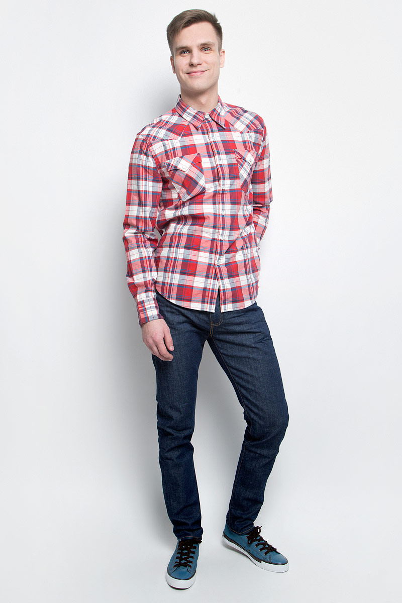 Джинсы мужские Levis® 512, цвет: темно-синий. 2883300140. Размер 36-34 (52-34)2883300140 Джинсы мужские Levis® 512, цвет: темно-синий. 2883300140. Размер 36-34 (52-34)2883300140Джинсы Levis, выполненные из натурального хлопка и эластана, оформлены фирменными нашивками и контрастной прострочкой. Модель слим застегивается на пуговицу в поясе и ширинку на застежке-молнии. Джинсы оснащены втачными карманами спереди и накладными карманами сзади. На поясе расположены шлевки для ремня.