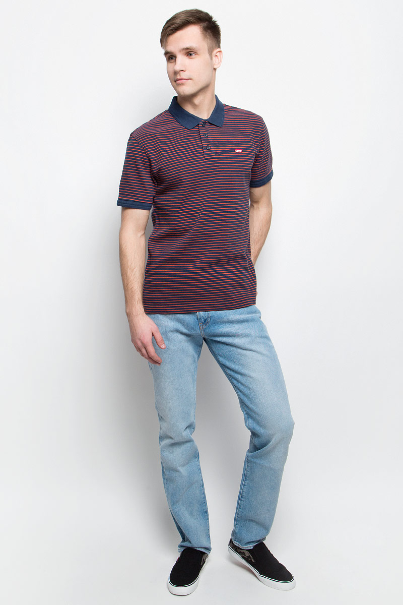 Поло мужское Levis®, цвет: темно-синий, оранжевый. 2240100480. Размер L (50)2240100480 Поло мужское Levis®, цвет: темно-синий, оранжевый. 2240100480. Размер L (50)2240100480Мужское поло Levis® изготовлено из натурального хлопка. Модель с короткими рукавами и отложным воротником застегивается на пластиковые пуговицы на груди. Изделие оформлено контрастным принтом в полоску.