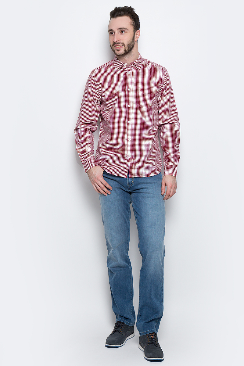 Рубашка мужская Wrangler L/S 1 PKT Shirt, цвет: красный, белый. W5760L447. Размер L (50)W5760L447 Рубашка мужская Wrangler L/S 1 PKT Shirt, цвет: красный, белый. W5760L447. Размер L (50)W5760L447Стильная мужская рубашка Wrangler L/S 1 PKT Shirt изготовлена из натурального хлопка. Модель с отложным воротником и длинными рукавами застегивается спереди на пуговицы. Манжеты на рукавах также оснащены застежками-пуговицами.Дополнена рубашка накладным карманом на груди и оформлена принтом в клетку.