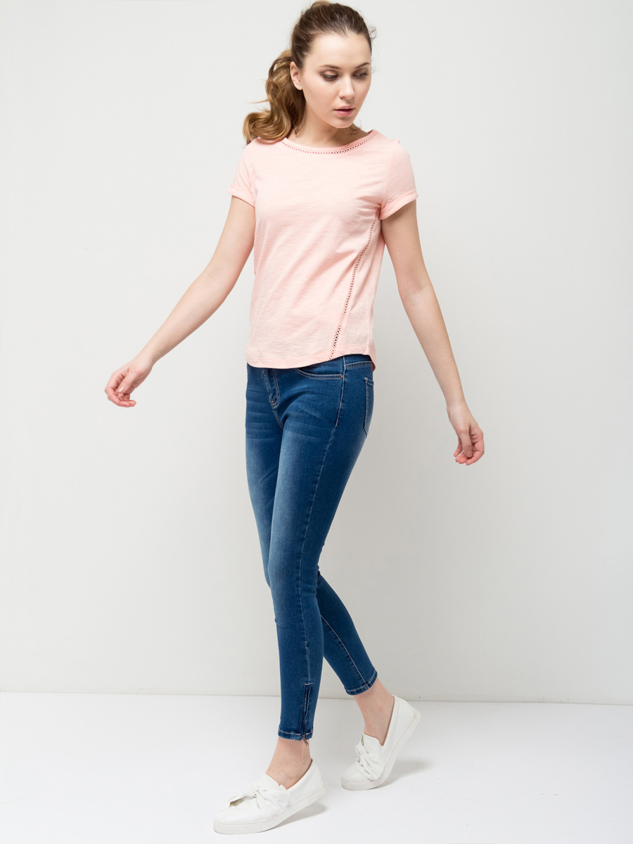 Футболка женская Sela, цвет: пепельно-персиковый. Ts-111/1214-7132. Размер M (46)Ts-111/1214-7132 Футболка женская Sela, цвет: пепельно-персиковый. Ts-111/1214-7132. Размер M (46)Ts-111/1214-7132Оригинальная женская футболка Sela станет отличным дополнением к гардеробу каждой модницы. Модель полуприлегающего силуэта изготовлена из натурального хлопка и оформлена ажурным плетением по бокам и вдоль выреза горловины. Воротник дополнен мягкой эластичной бейкой.Универсальный цвет позволяет сочетать модель с любой одеждой.