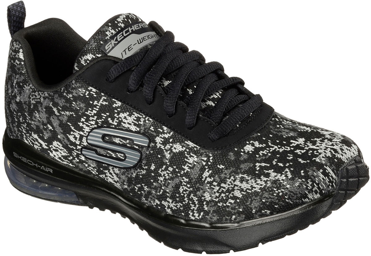 Кроссовки женские Skechers Skech-Air Infinity-Solitude, цвет: черный, серый. 12174-BKGY. Размер 8 (39)12174-BKGY Кроссовки женские Skechers Skech-Air Infinity-Solitude, цвет: черный, серый. 12174-BKGY. Размер 8 (39)12174-BKGYСтильные легкие женские кроссовки Skechers подходят как для занятий спортом, так и для повседневных прогулок. Верх модели выполнен из дышащего текстиля. Классическая шнуровка надежно зафиксирует модель на стопе. Внутренняя отделка исполнена из мягкого текстиля. Гибкая анатомическая подошва имеет рельефный протектор, который обеспечивает надежное сцепление с поверхностью.В таких кроссовках вашим ногам будет комфортно и уютно. Они подчеркнут ваш стиль и индивидуальность!