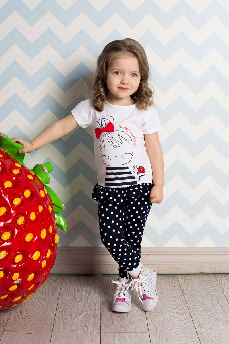 Лосины для девочки Sweet Berry Baby, цвет: синий. 712031. Размер 86712031 Лосины для девочки Sweet Berry Baby, цвет: синий. 712031. Размер 86712031Яркие лосины для девочки Sweet Berry выполнены из качественного хлопкового материала с принтом в горох. Укороченная модель стандартной посадки на талии имеет пояс на мягкой резинке. Низ брючин с боков оформлен эластичной сборкой.