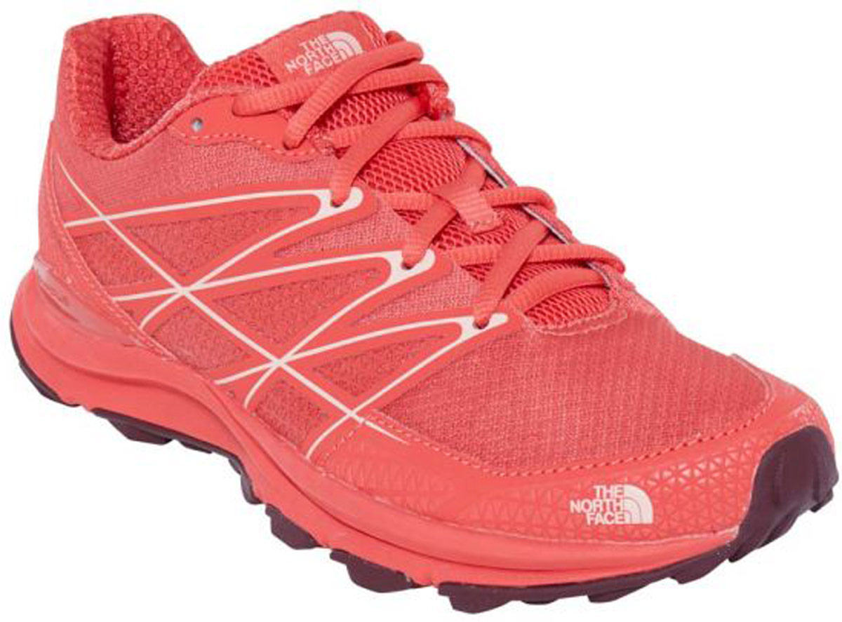 Кроссовки трекинговые женские The North Face W Litewave Endurance, цвет: красный. T92VVJRCJ. Размер 6 (37)T92VVJRCJ Кроссовки трекинговые женские The North Face W Litewave Endurance, цвет: красный. T92VVJRCJ. Размер 6 (37)T92VVJRCJКроссовки Litewave Endurance отлично подходят для бега. Верх из сетчатого текстиля обеспечивает вентиляцию. Технология Cradle™ поглощает вибрации и придаёт стопе анатомически правильное положение. Промежуточная подошва EVA хорошо распределяет нагрузку. Подошва из резины для максимальной гибкости и сцепления с поверхностью.