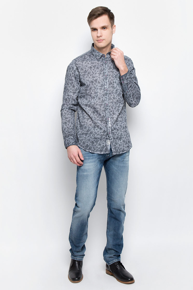 Рубашка мужская Lee Cooper, цвет: серый. DARWIN-5601. Размер L (50)DARWIN-5601 Рубашка мужская Lee Cooper, цвет: серый. DARWIN-5601. Размер L (50)DARWIN-5601Мужская рубашка Lee Cooper выполнена из натурального хлопка. Рубашка с длинными рукавами и отложным воротником застегивается на пуговицы спереди. Манжеты рукавов также застегиваются на пуговицы. Рубашка оформлена цветочным принтом. На груди расположен накладной карман.